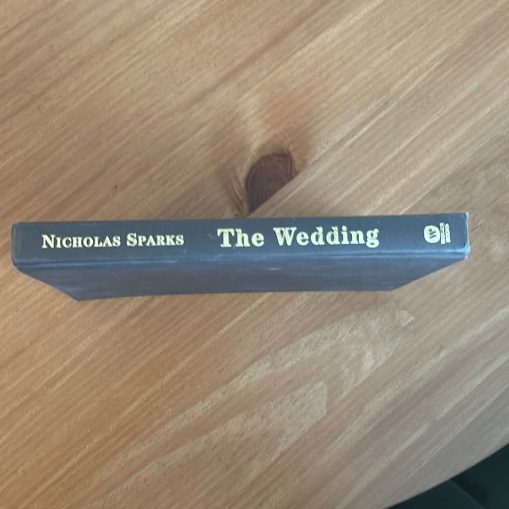 Nicholas Sparks- The Wedding- Hardcover/hardback book. - Picture 9 of 16